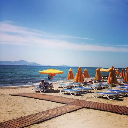 酒店 Lagas Aegean Village 4*